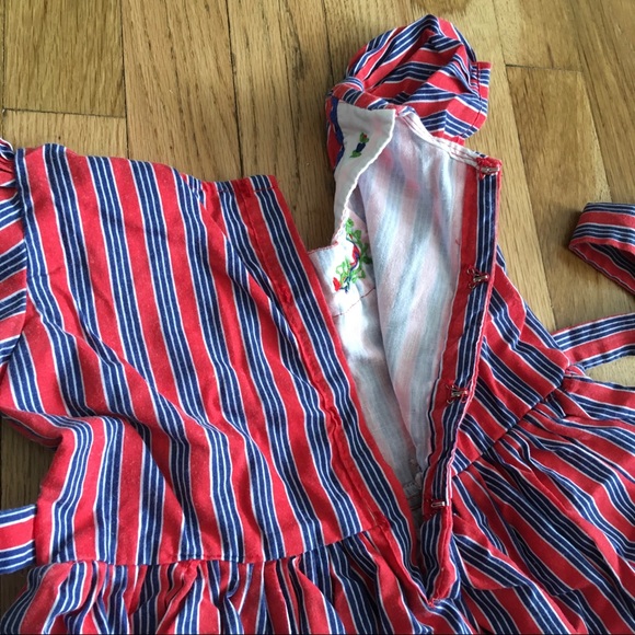 Vintage Embroidered Dress - Picture 5 of 9